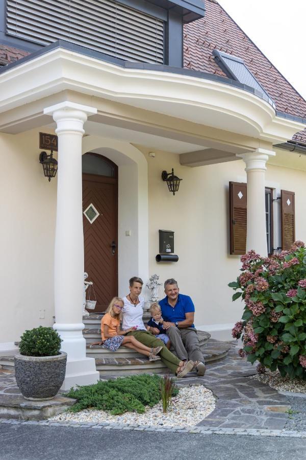 Das "Ferienhaus Eibiswald" Landhaus Refugium Im Schilcherland - Sauna Und Spa Exterior photo
